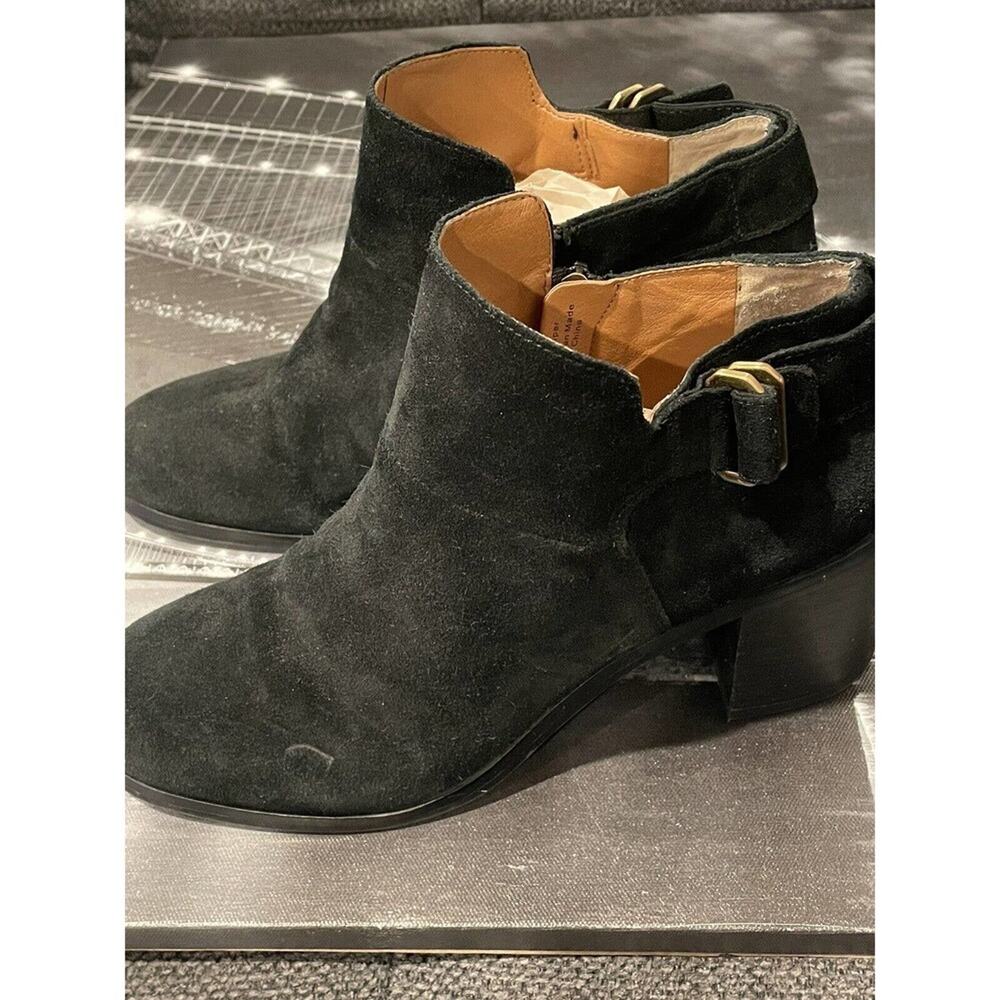 Franco Sarto Black Sued Block Heel Bootie's Women's Size 7.5M‎
